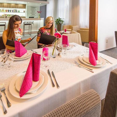 Hotel Skalka 라젝크테플리스 외부 사진