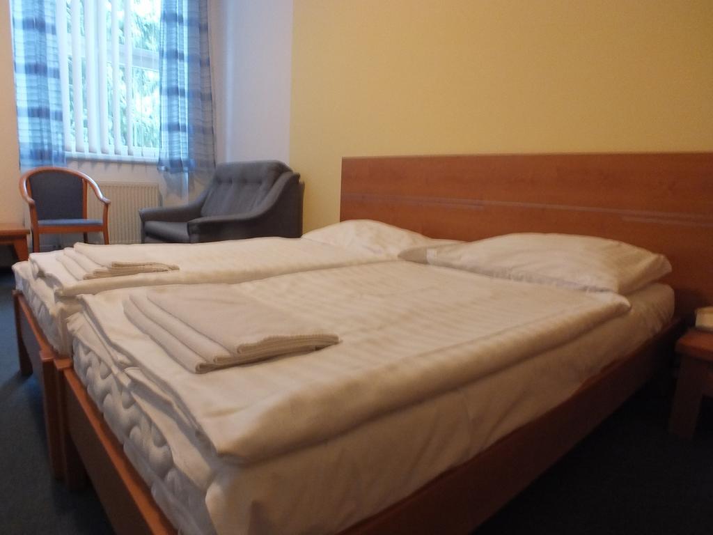 Hotel Skalka 라젝크테플리스 외부 사진